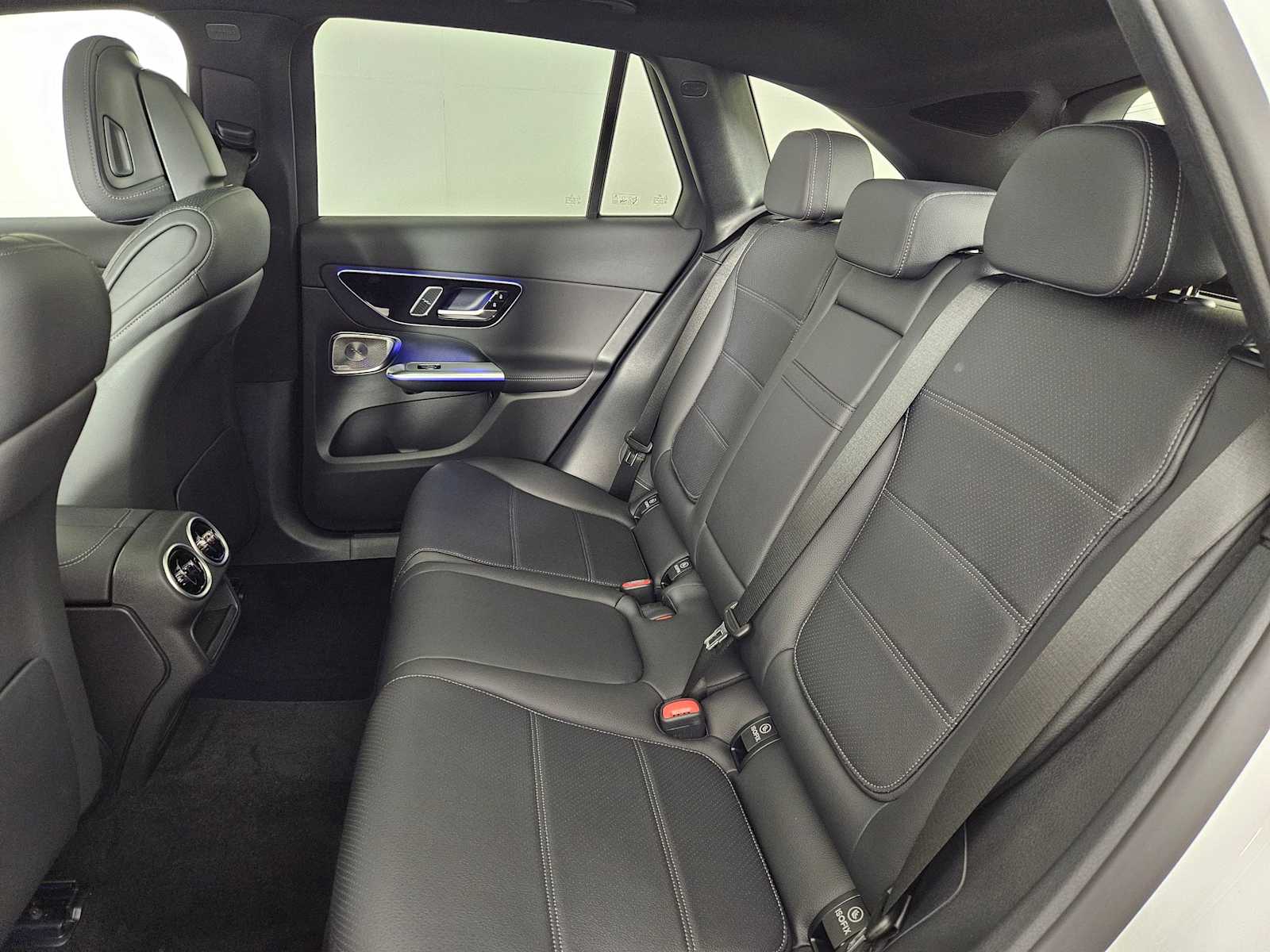 2025 Mercedes-Benz GLC 300 20