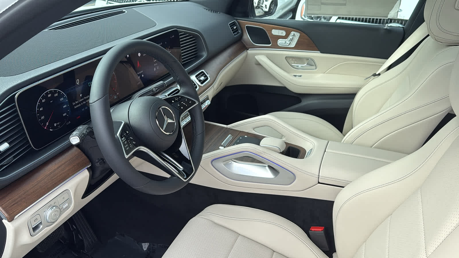 Thumbnail: 2026 Mercedes-Benz GLE - 27