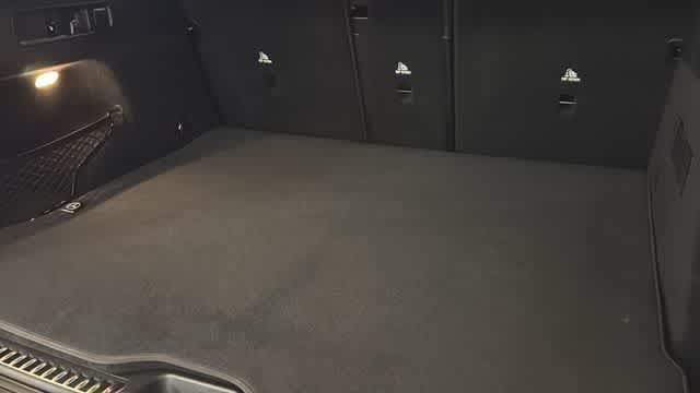 Thumbnail: 2026 Mercedes-Benz GLC - 32