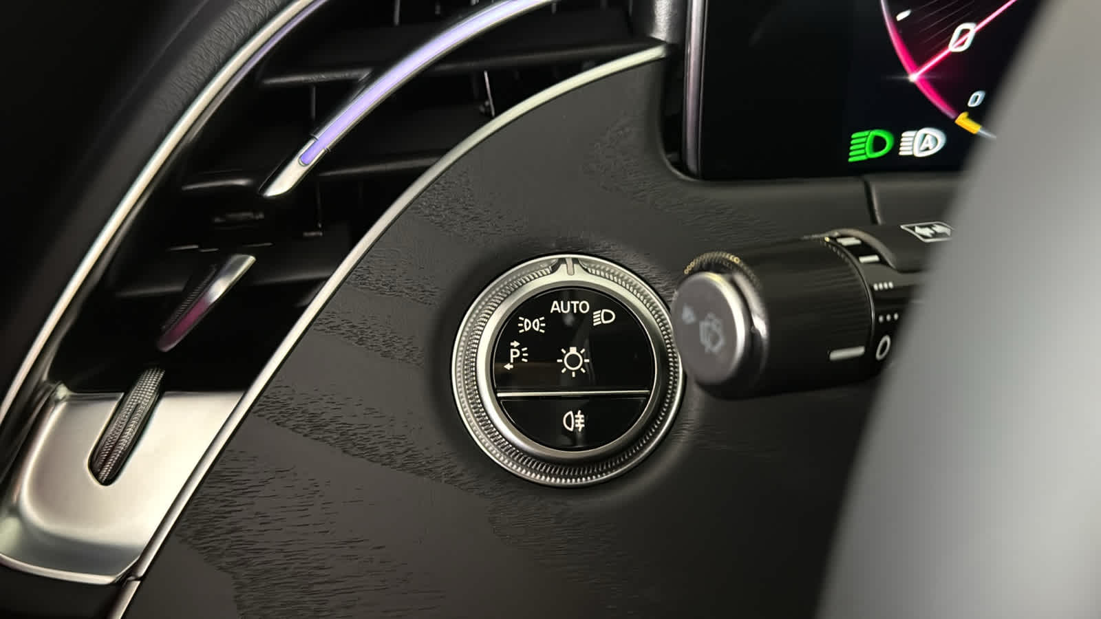 Thumbnail: 2026 Mercedes-Benz E-Class - 18