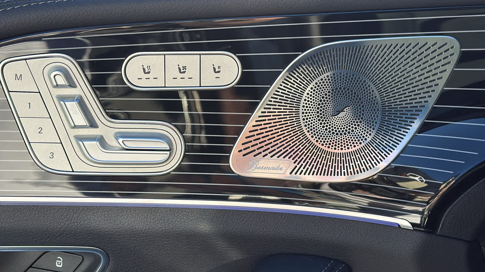 Thumbnail: 2026 Mercedes-Benz GLE - 17