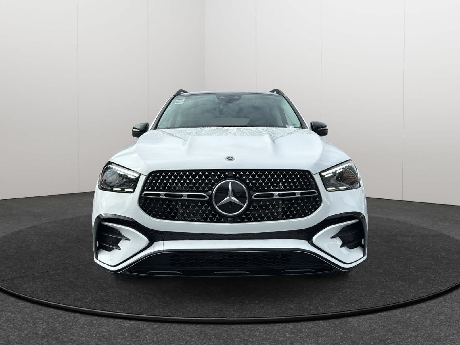 Thumbnail: 2026 Mercedes-Benz GLE - 2