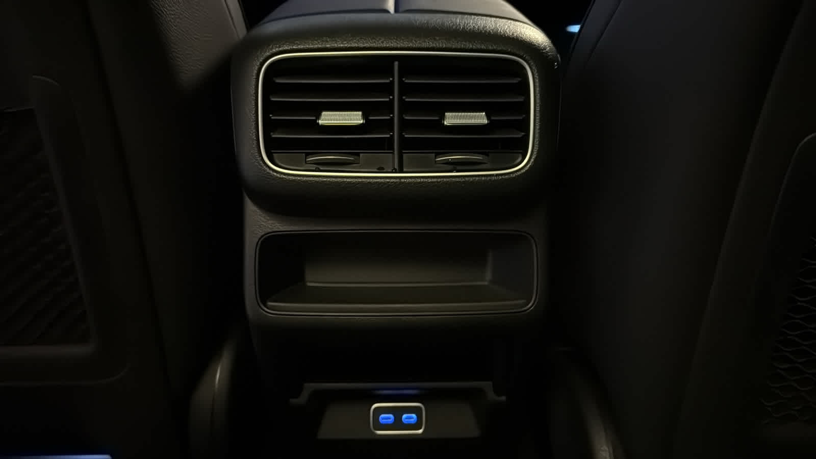 Thumbnail: 2026 Mercedes-Benz GLE - 29