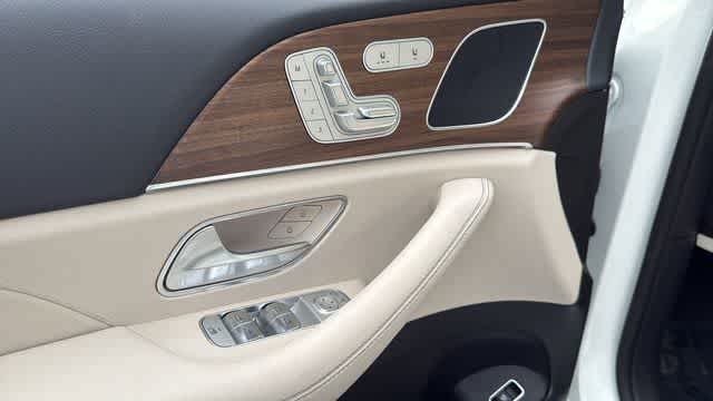 Thumbnail: 2026 Mercedes-Benz GLE - 6
