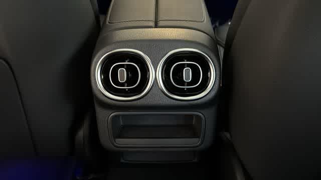Thumbnail: 2026 Mercedes-Benz GLC - 28
