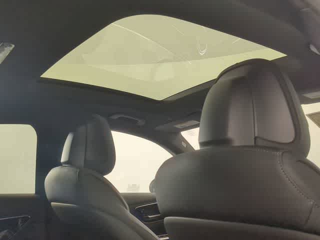 Thumbnail: 2026 Mercedes-Benz GLC - 23