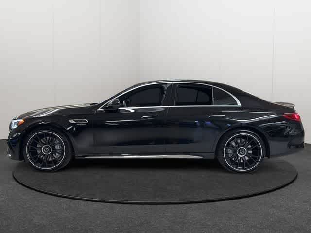 Thumbnail: 2025 Mercedes-Benz E-Class - 3