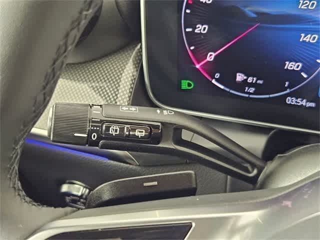 Thumbnail: 2025 Mercedes-Benz GLC - 27