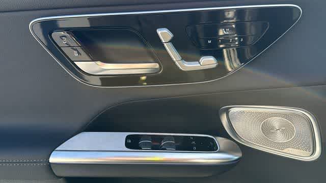 Thumbnail: 2025 Mercedes-Benz GLC - 16