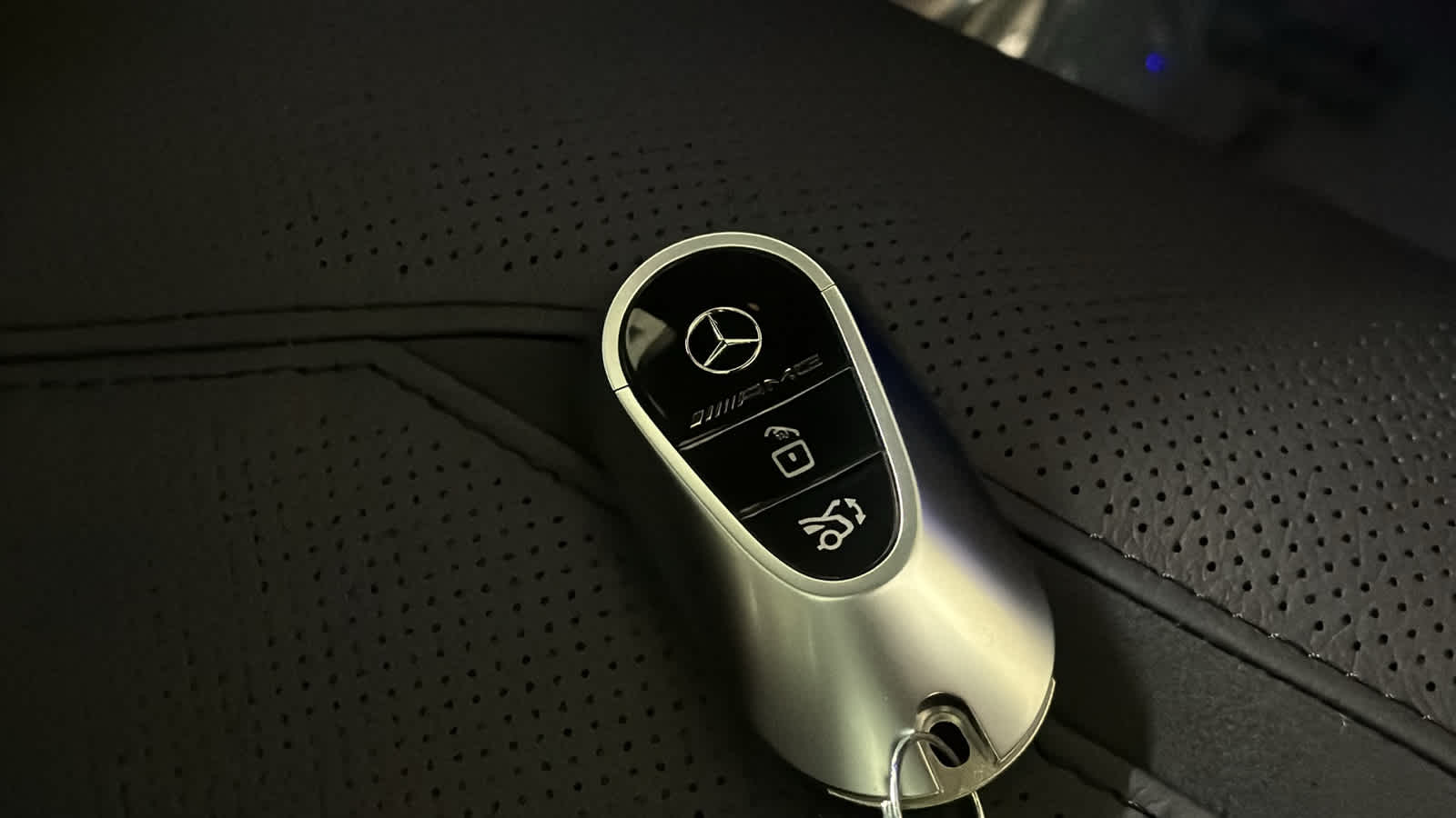 Thumbnail: 2026 Mercedes-Benz GLC - 38