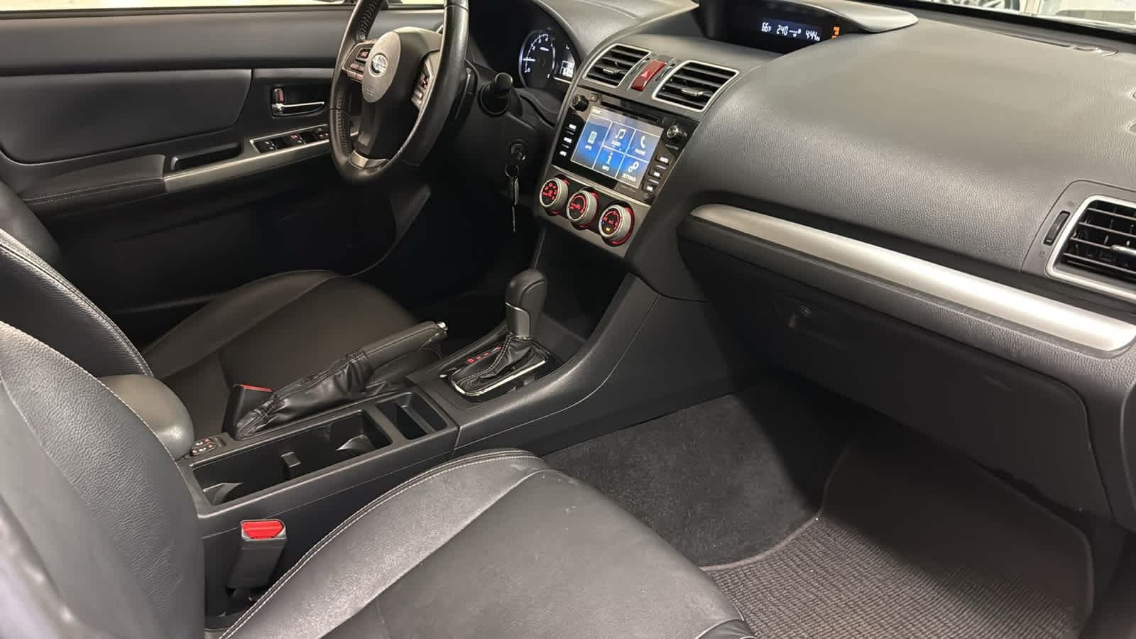 Thumbnail: 2015 Subaru XV Crosstrek - 34