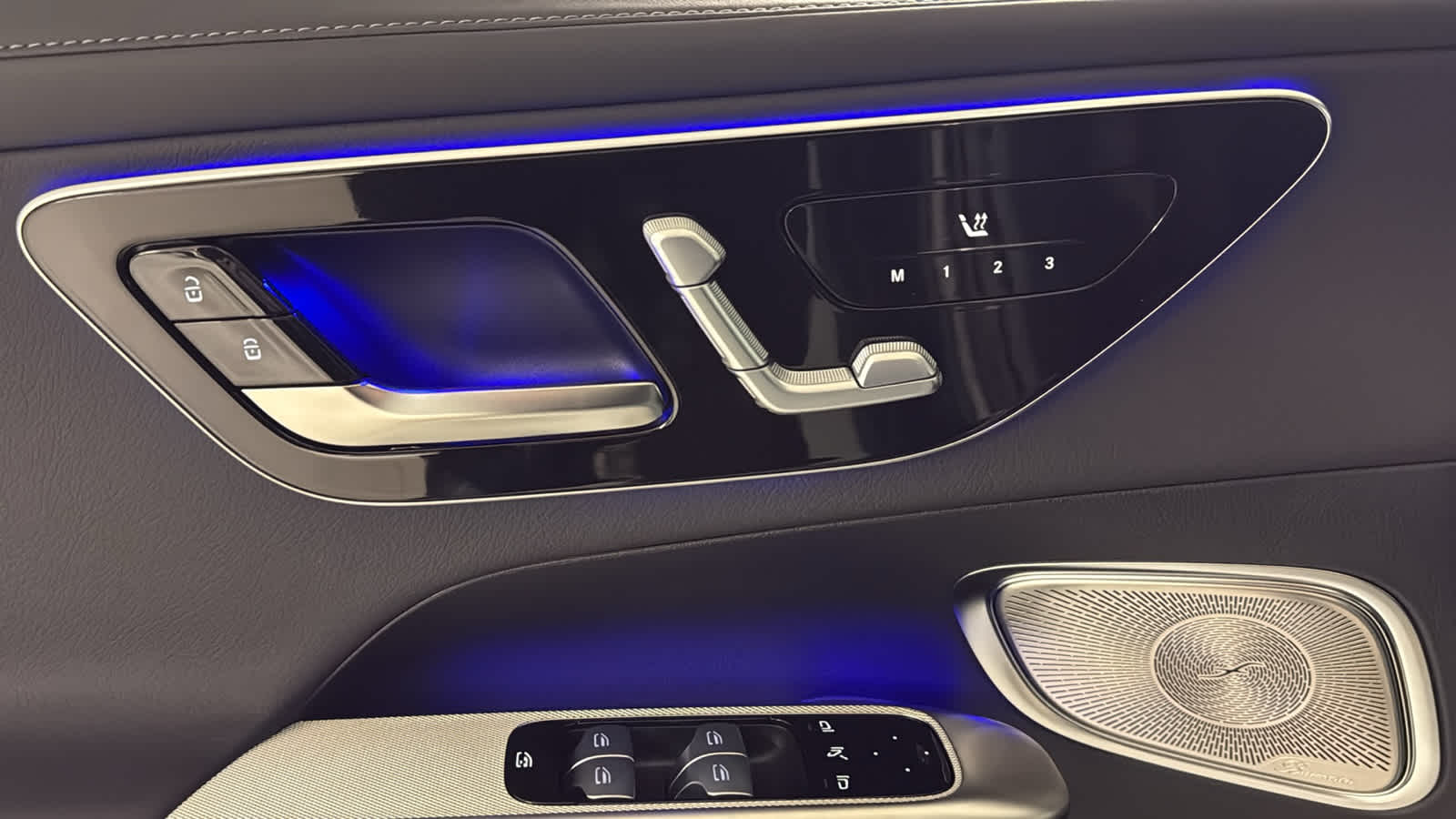 Thumbnail: 2026 Mercedes-Benz GLC - 17