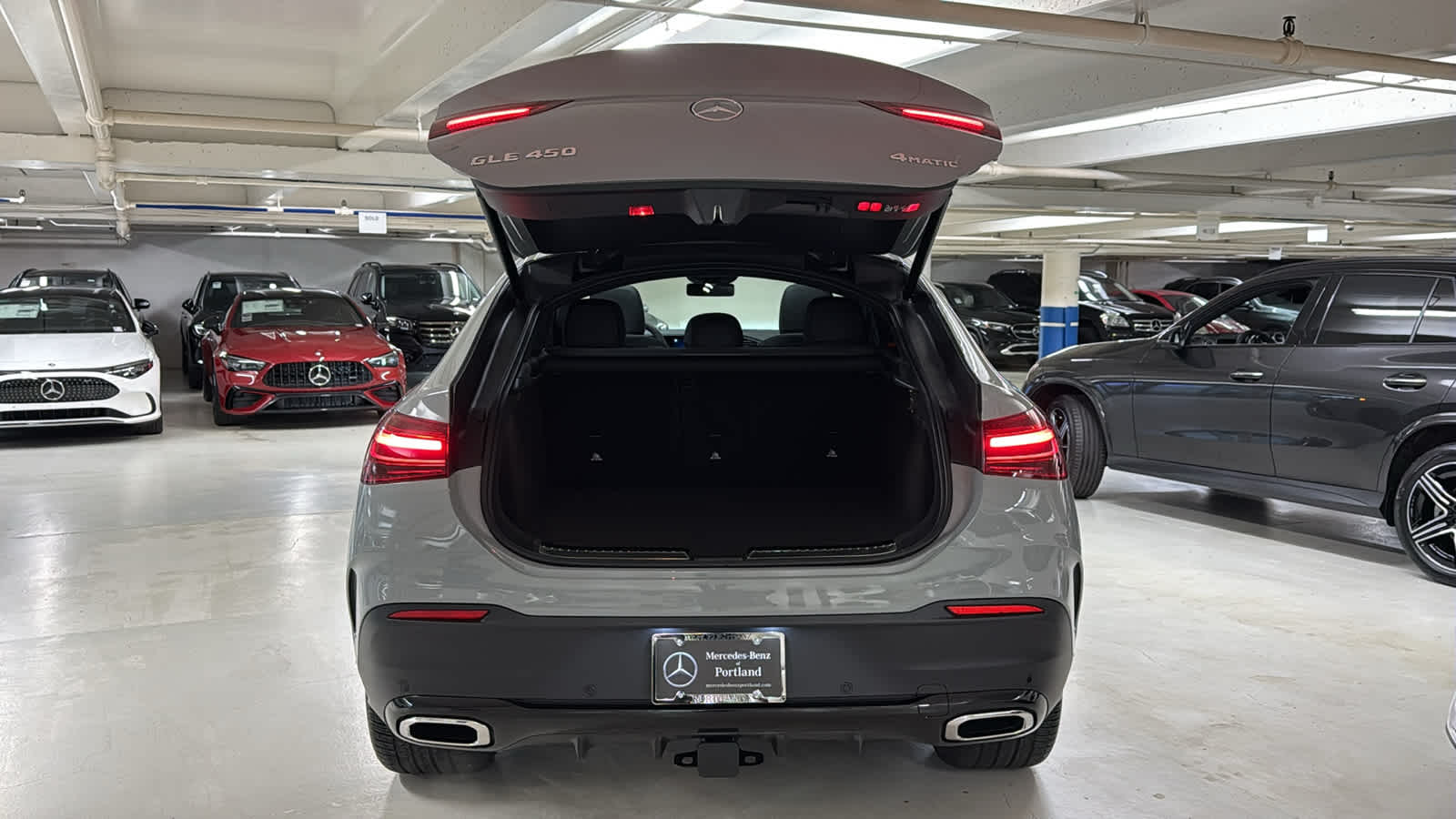 Thumbnail: 2026 Mercedes-Benz GLE - 8