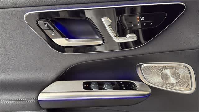 Thumbnail: 2025 Mercedes-Benz GLC - 8