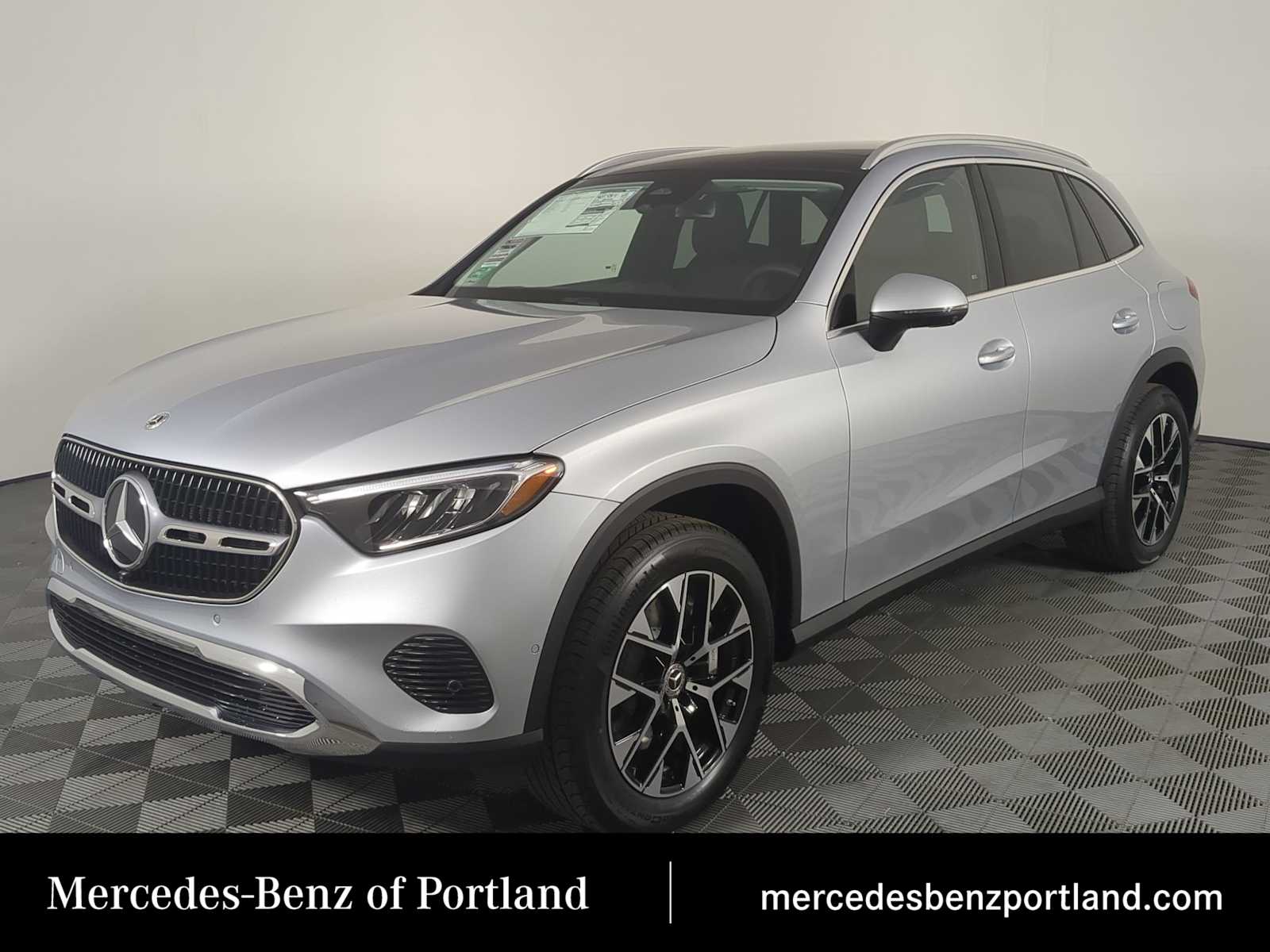 Thumbnail: 2026 Mercedes-Benz GLC - 1