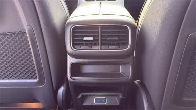 Thumbnail: 2025 Mercedes-Benz GLE - 9