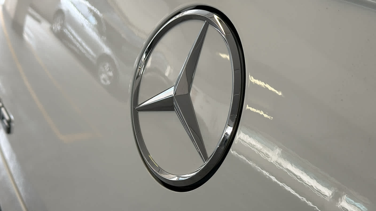 Thumbnail: 2026 Mercedes-Benz GLE - 10