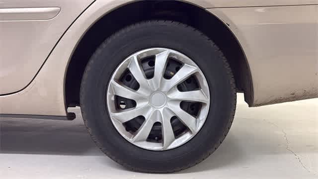 Thumbnail: 2003 Toyota Camry - 13