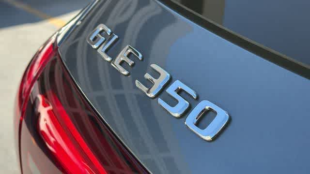 Thumbnail: 2025 Mercedes-Benz GLE - 10