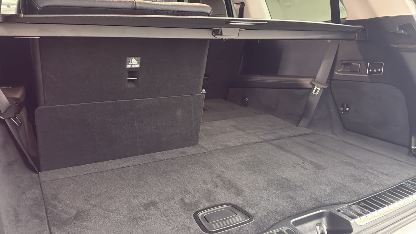 Thumbnail: 2025 Mercedes-Benz GLS - 34