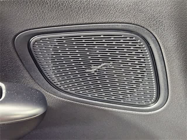 Thumbnail: 2025 Mercedes-Benz GLC - 30