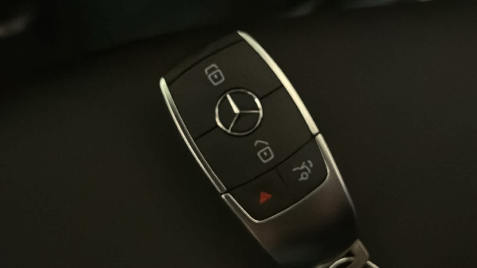 Thumbnail: 2026 Mercedes-Benz GLB - 39