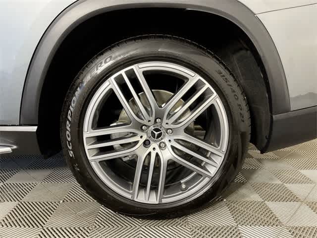 Thumbnail: 2023 Mercedes-Benz GLS - 14