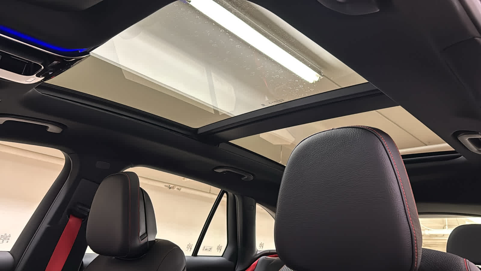 Thumbnail: 2026 Mercedes-Benz GLC - 27