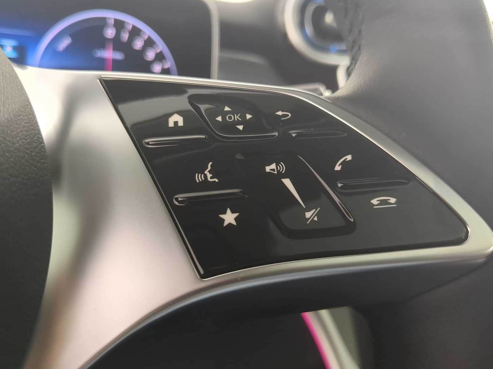 Thumbnail: 2026 Mercedes-Benz GLC - 27