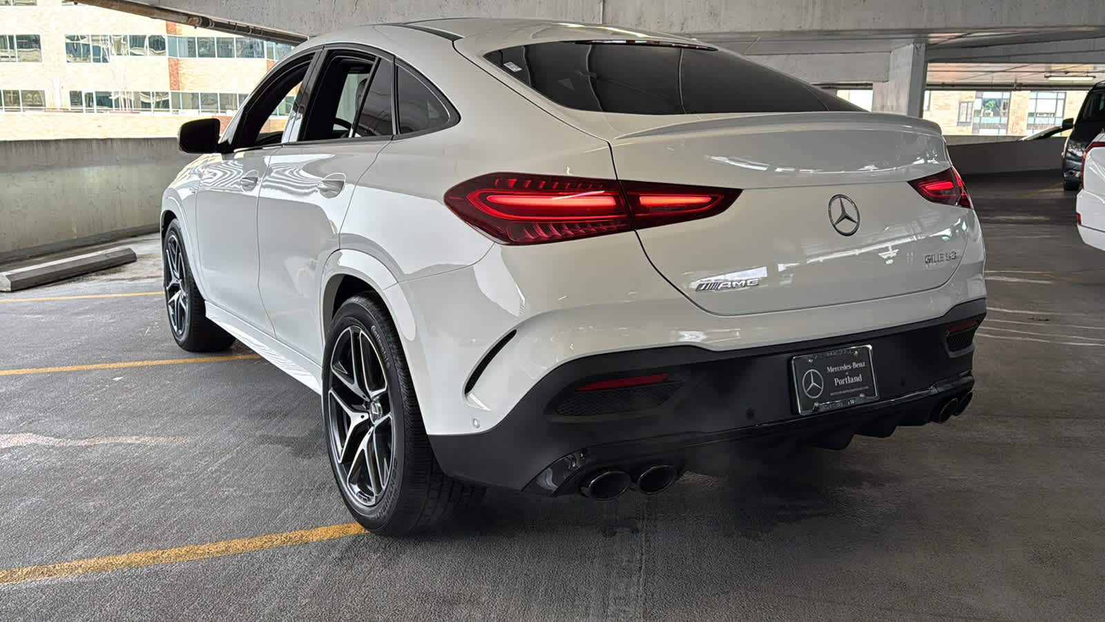 Thumbnail: 2026 Mercedes-Benz GLE - 7