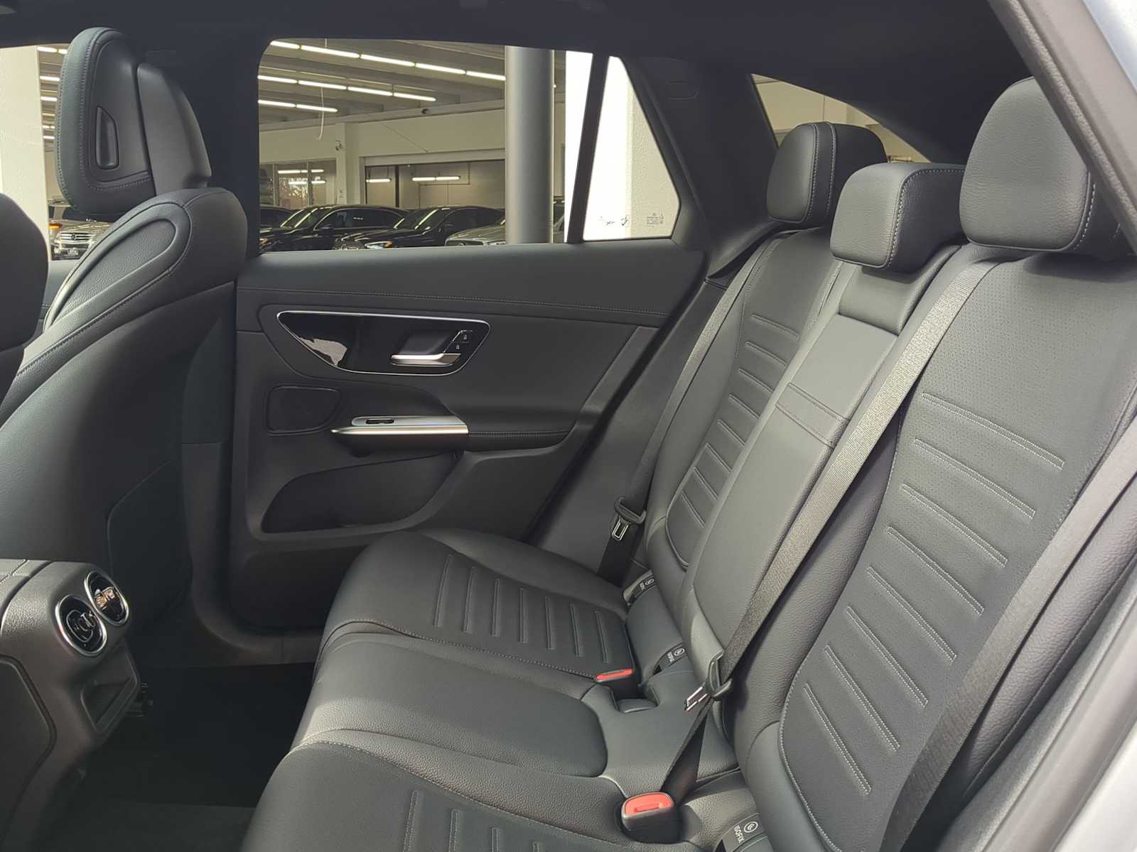 Thumbnail: 2026 Mercedes-Benz GLC - 20