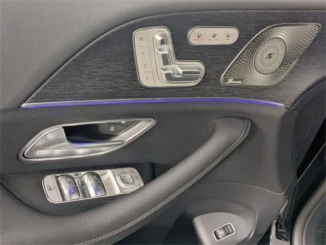 Thumbnail: 2025 Mercedes-Benz GLS - 17