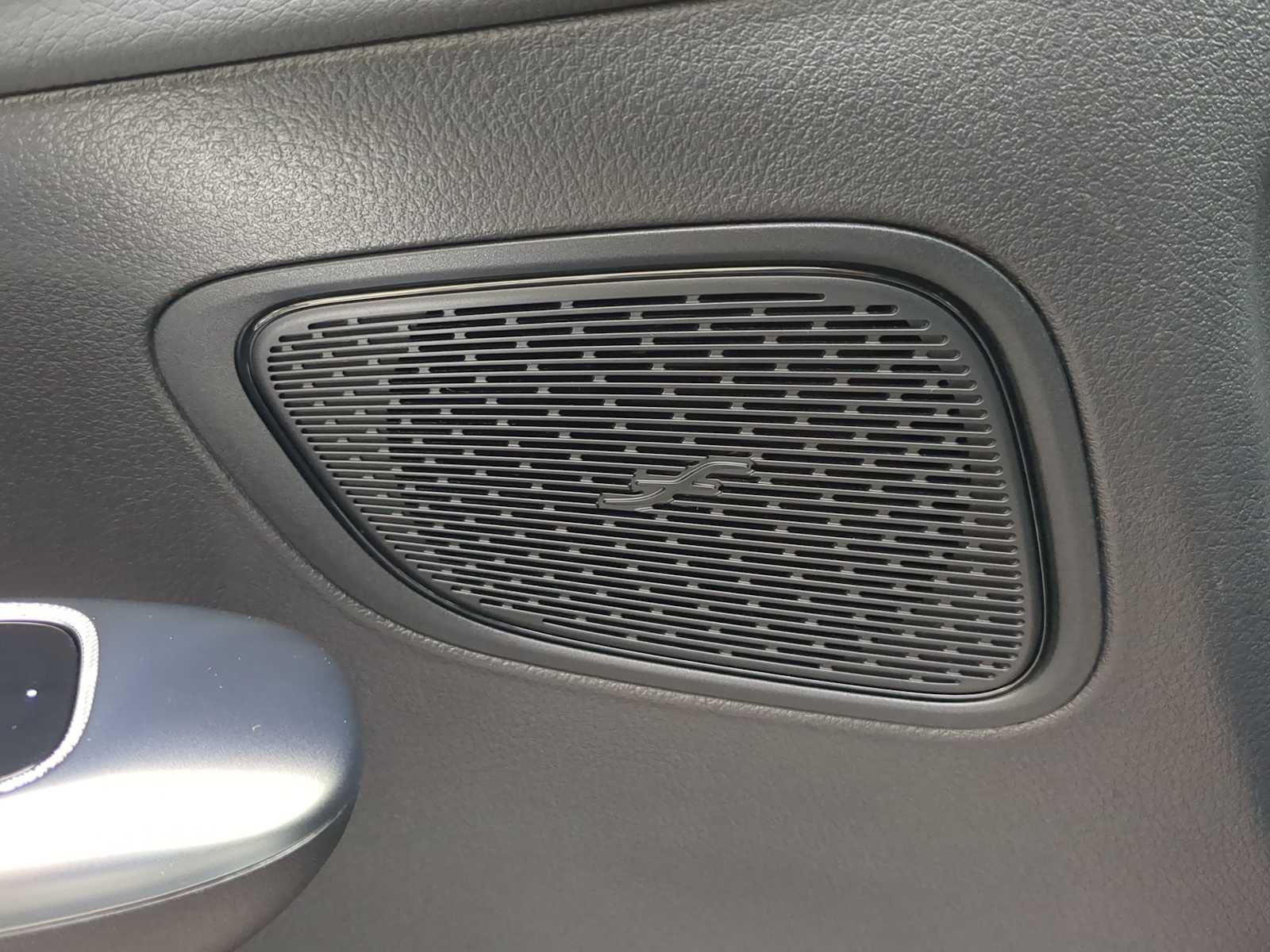 Thumbnail: 2026 Mercedes-Benz GLC - 31