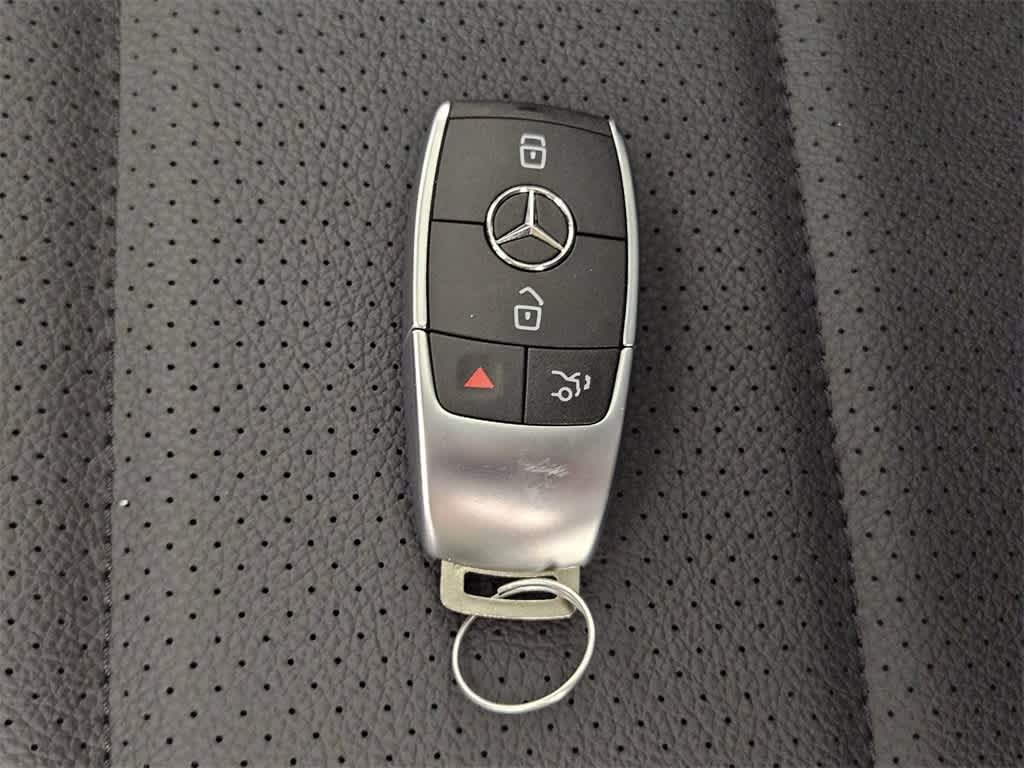 Thumbnail: 2025 Mercedes-Benz GLE - 42