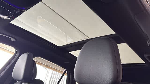 Thumbnail: 2026 Mercedes-Benz GLC - 26