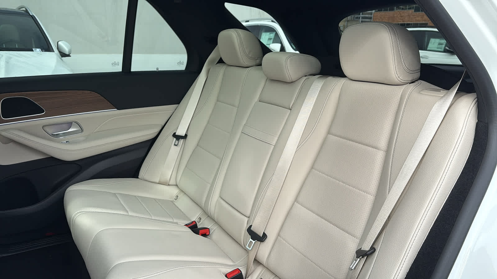 Thumbnail: 2026 Mercedes-Benz GLE - 30