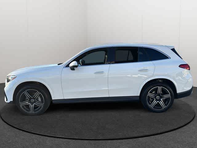 Thumbnail: 2026 Mercedes-Benz GLC - 2