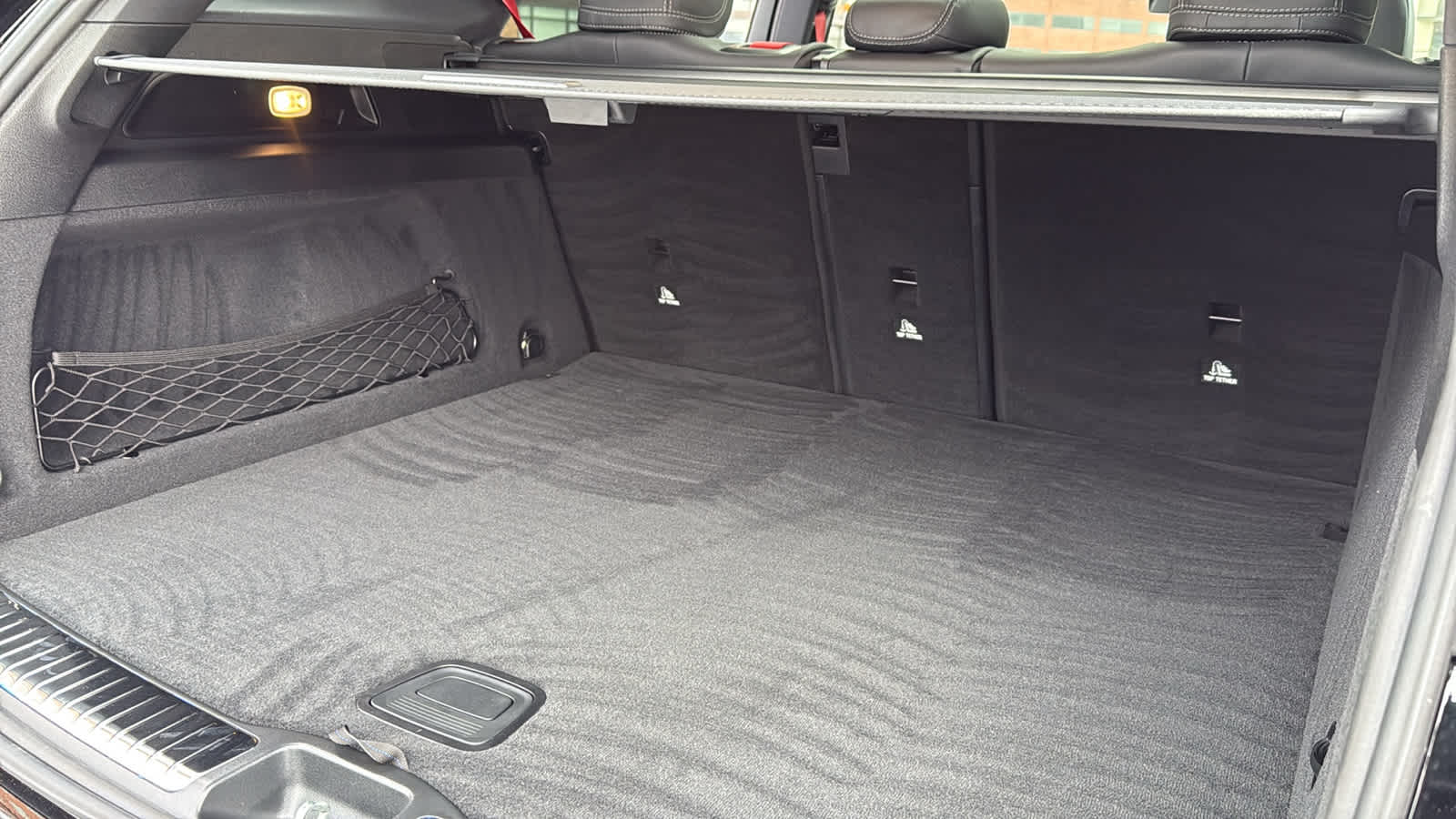 Thumbnail: 2026 Mercedes-Benz GLE - 32