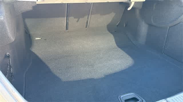 Thumbnail: 2017 Mercedes-Benz E-Class - 32