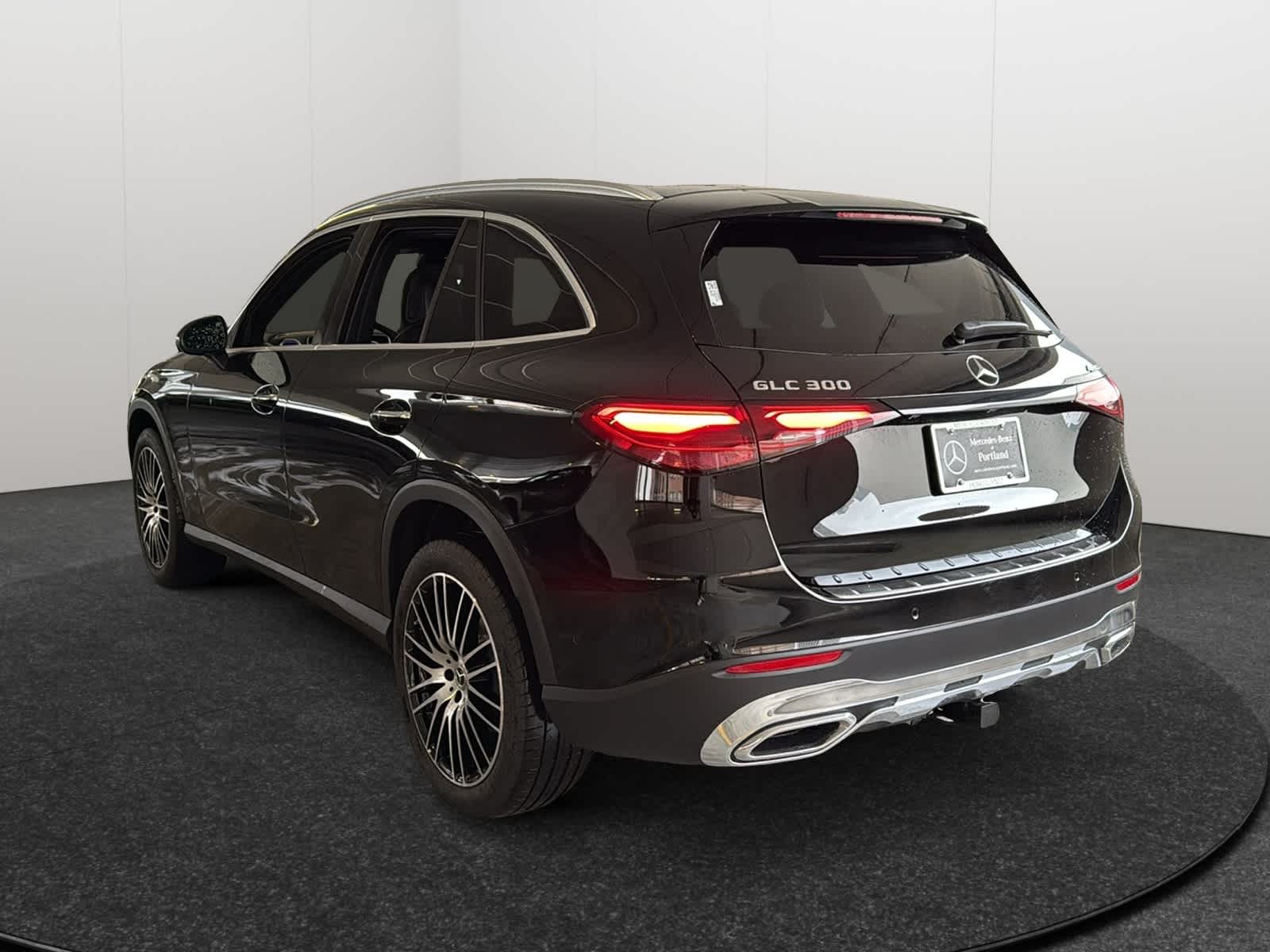 Thumbnail: 2025 Mercedes-Benz GLC - 5