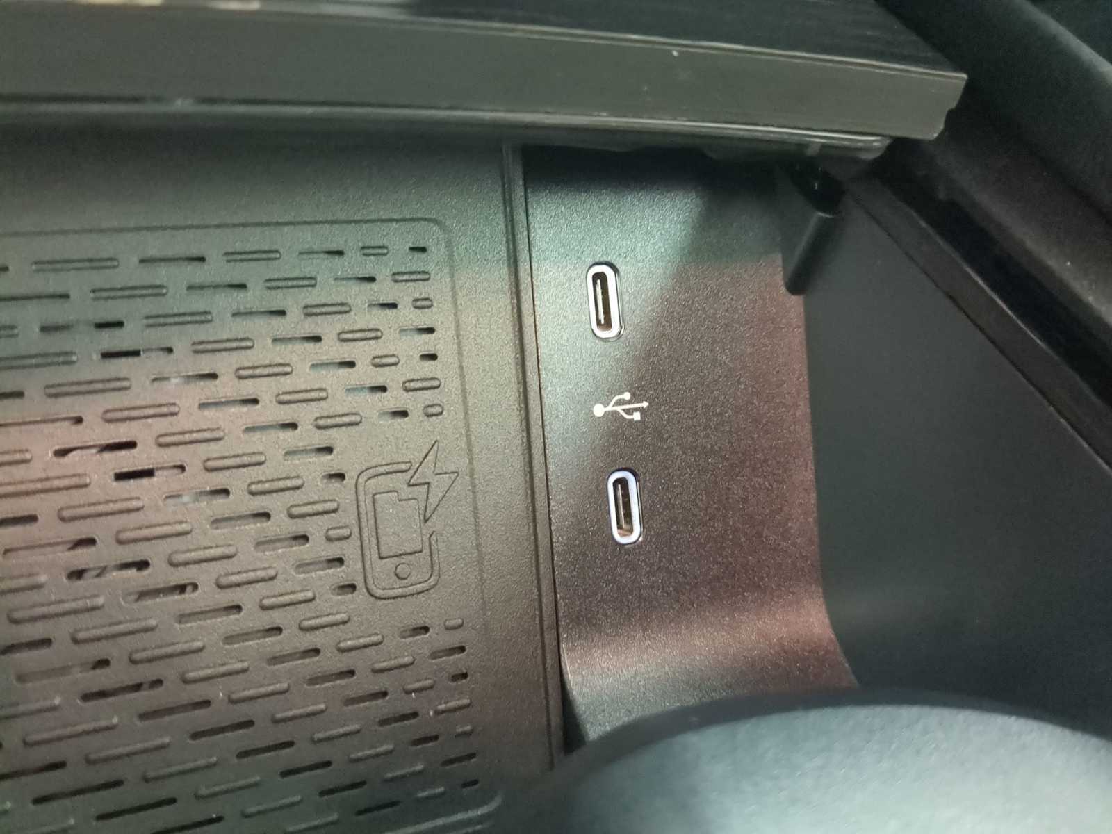 Thumbnail: 2026 Mercedes-Benz GLE - 32