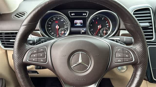 Thumbnail: 2017 Mercedes-Benz GLE - 16