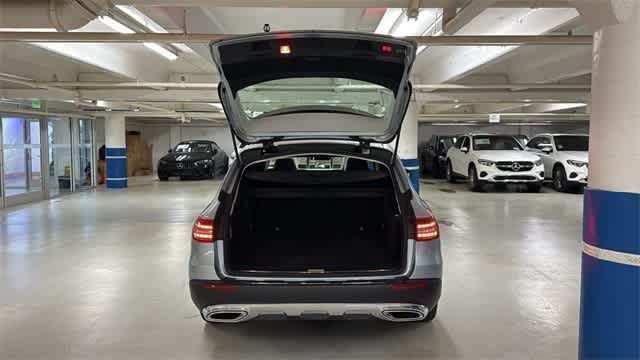 Thumbnail: 2023 Mercedes-Benz E-Class - 9