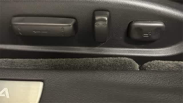 Thumbnail: 2015 Acura TLX - 15