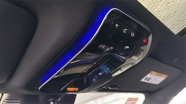 Thumbnail: 2025 Mercedes-Benz GLC - 12