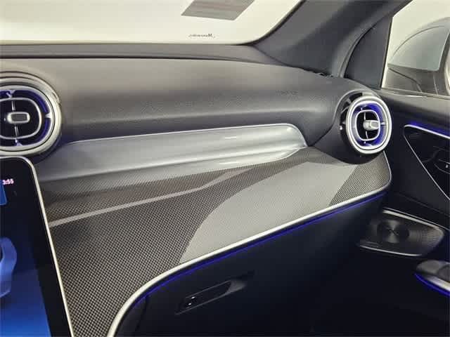 Thumbnail: 2025 Mercedes-Benz GLC - 38