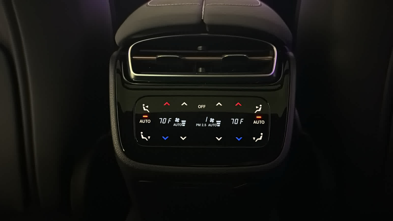 Thumbnail: 2025 Mercedes-Benz EQS - 28