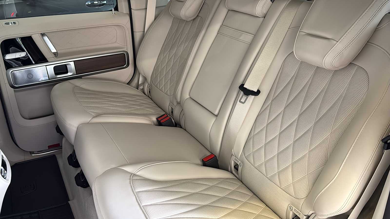 Thumbnail: 2026 Mercedes-Benz G-Class - 30