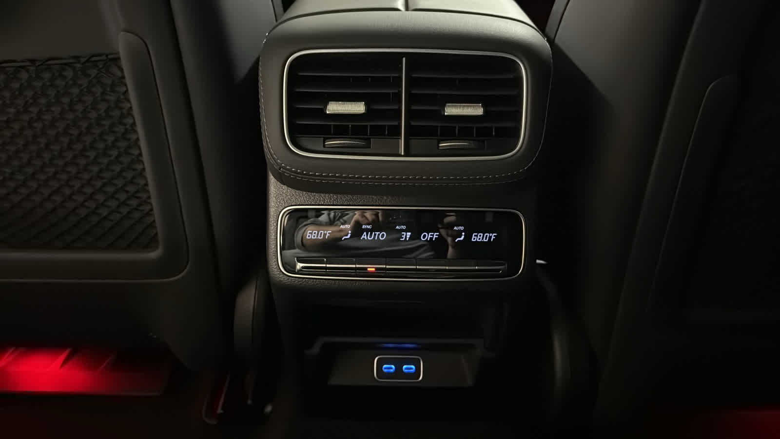 Thumbnail: 2026 Mercedes-Benz GLE - 27