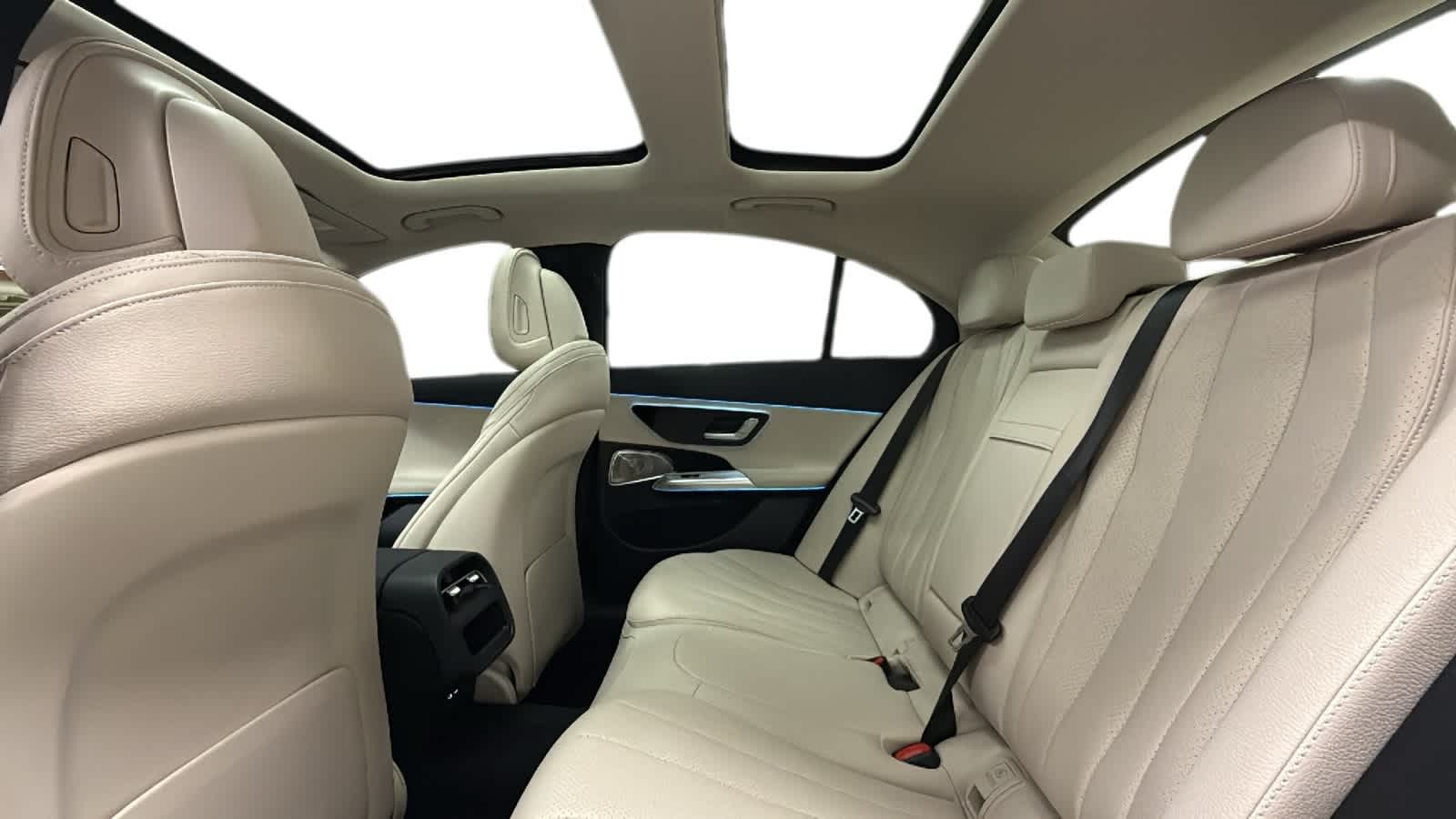 Thumbnail: 2026 Mercedes-Benz E-Class - 5